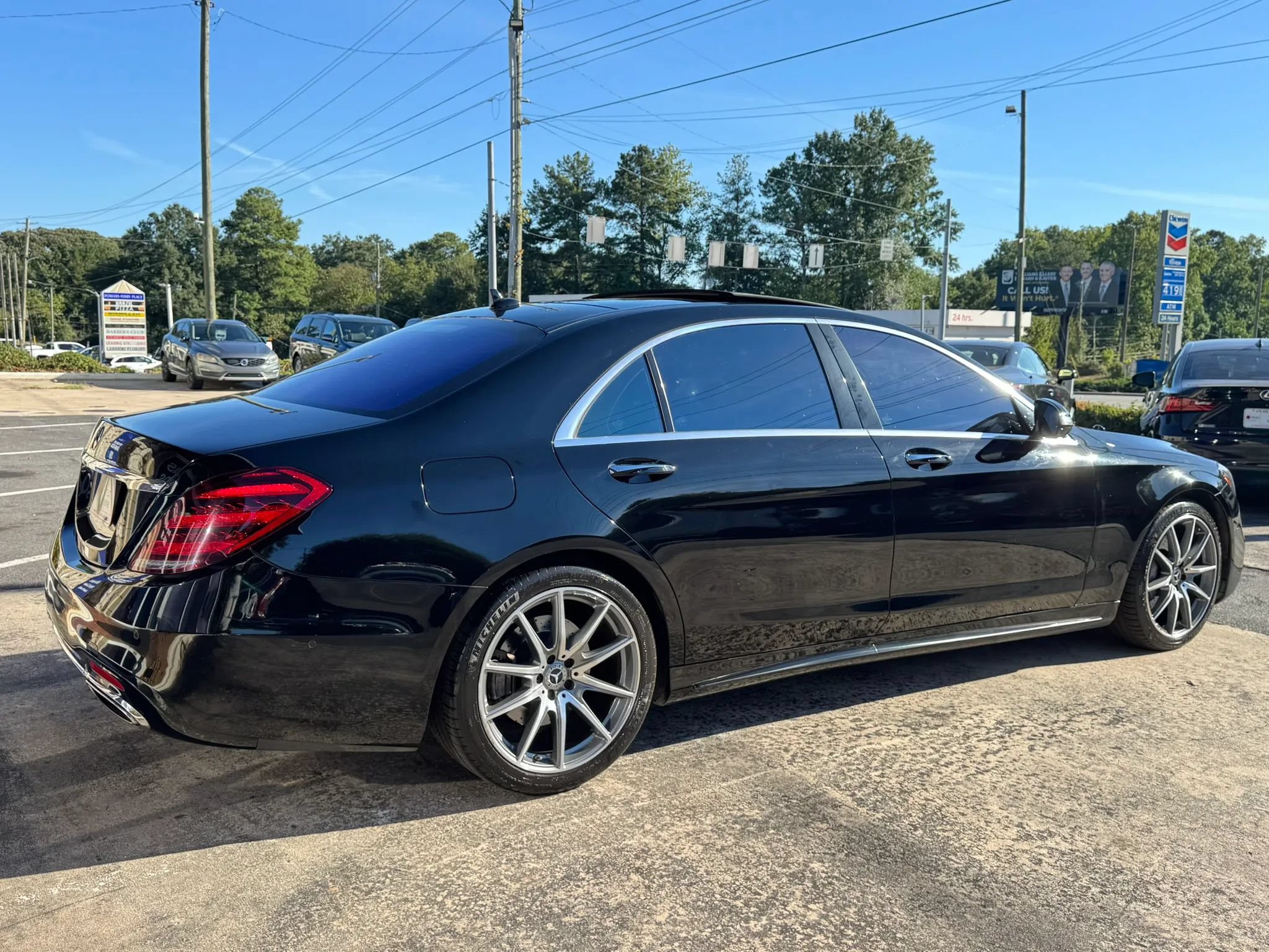 Used 2019 Mercedes-Benz S 560 Sedan image 7
