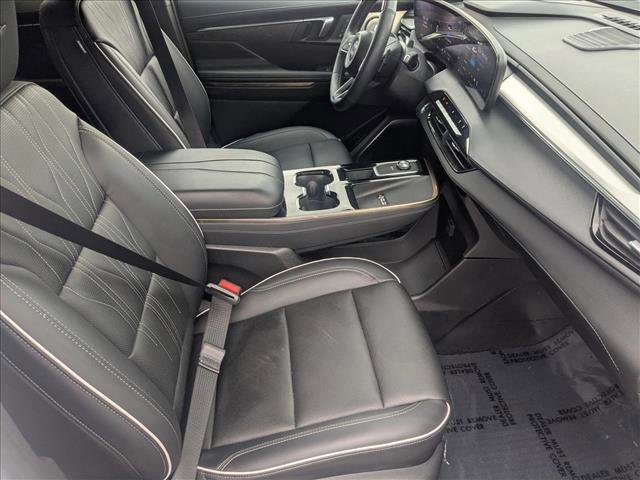 Used 2025 Buick Enclave Avenir w/ Super Cruise Package image 22