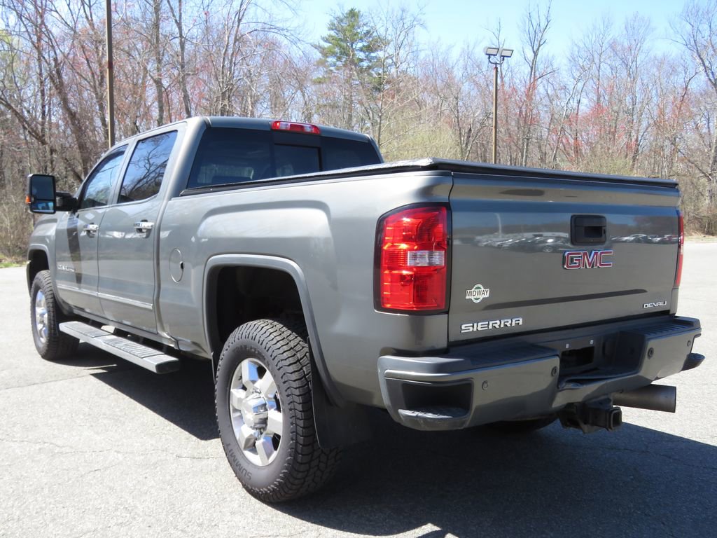 Used 2017 GMC Sierra 3500 Denali w/ Duramax Plus Package AWD/4WD image 7
