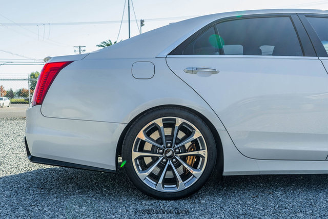 Used 2018 Cadillac CTS V w/ Luxury Package image 10