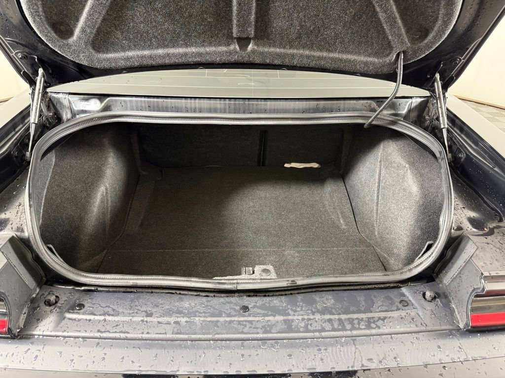 Used 2018 Dodge Challenger R/T Scat Pack w/ Dynamics Package RWD image 11