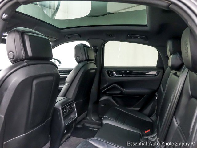Used 2021 Porsche Cayenne Coupe image 15