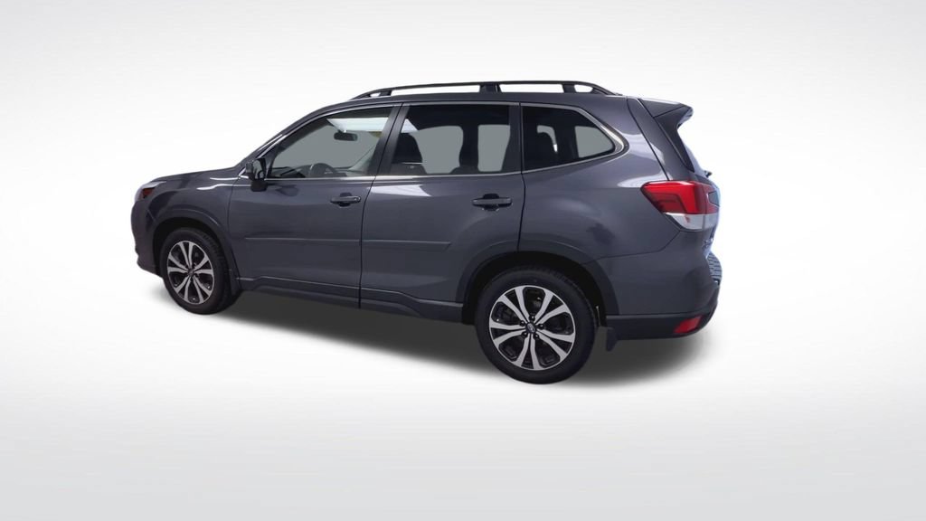 Used 2023 Subaru Forester Limited AWD/4WD image 6