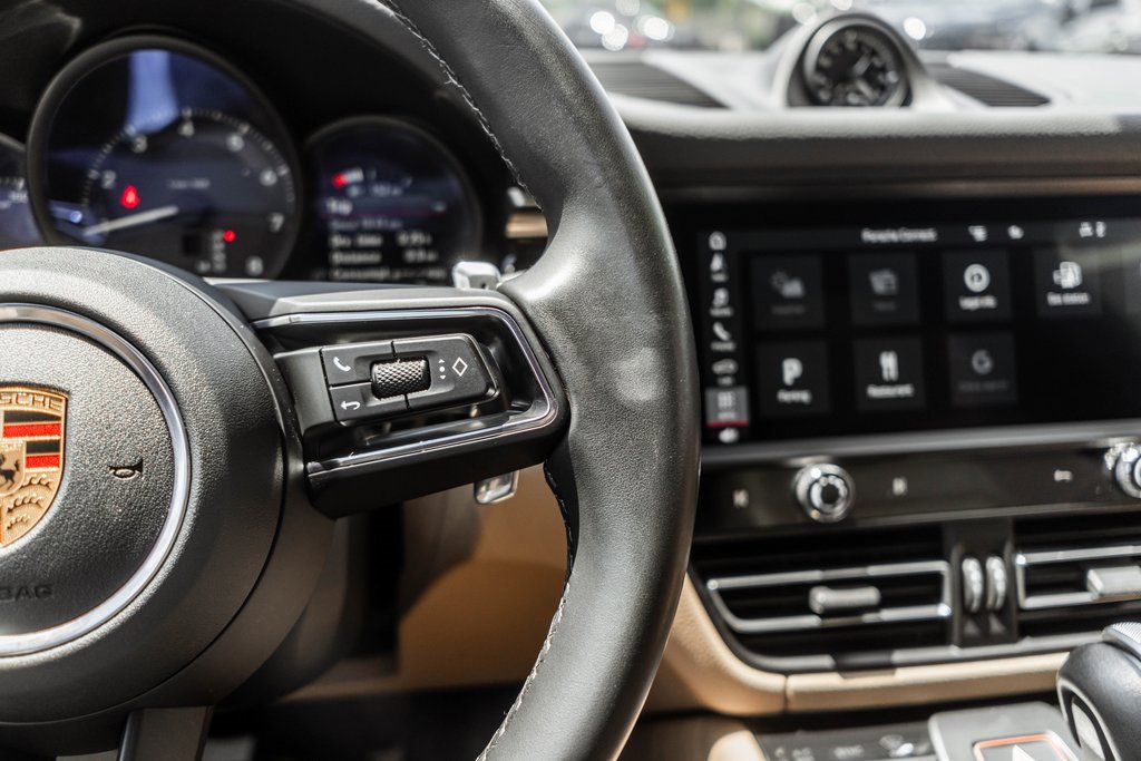 Used 2022 Porsche Macan image 26