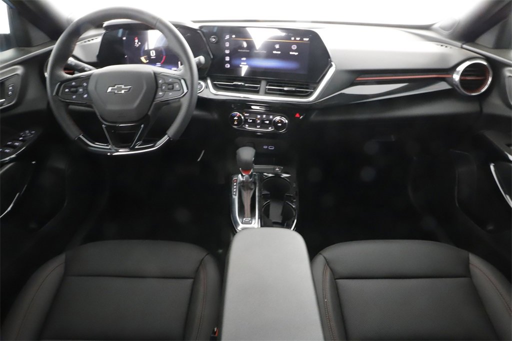 Used 2025 Chevrolet Trax RS w/ Driver Confidence Package image 23