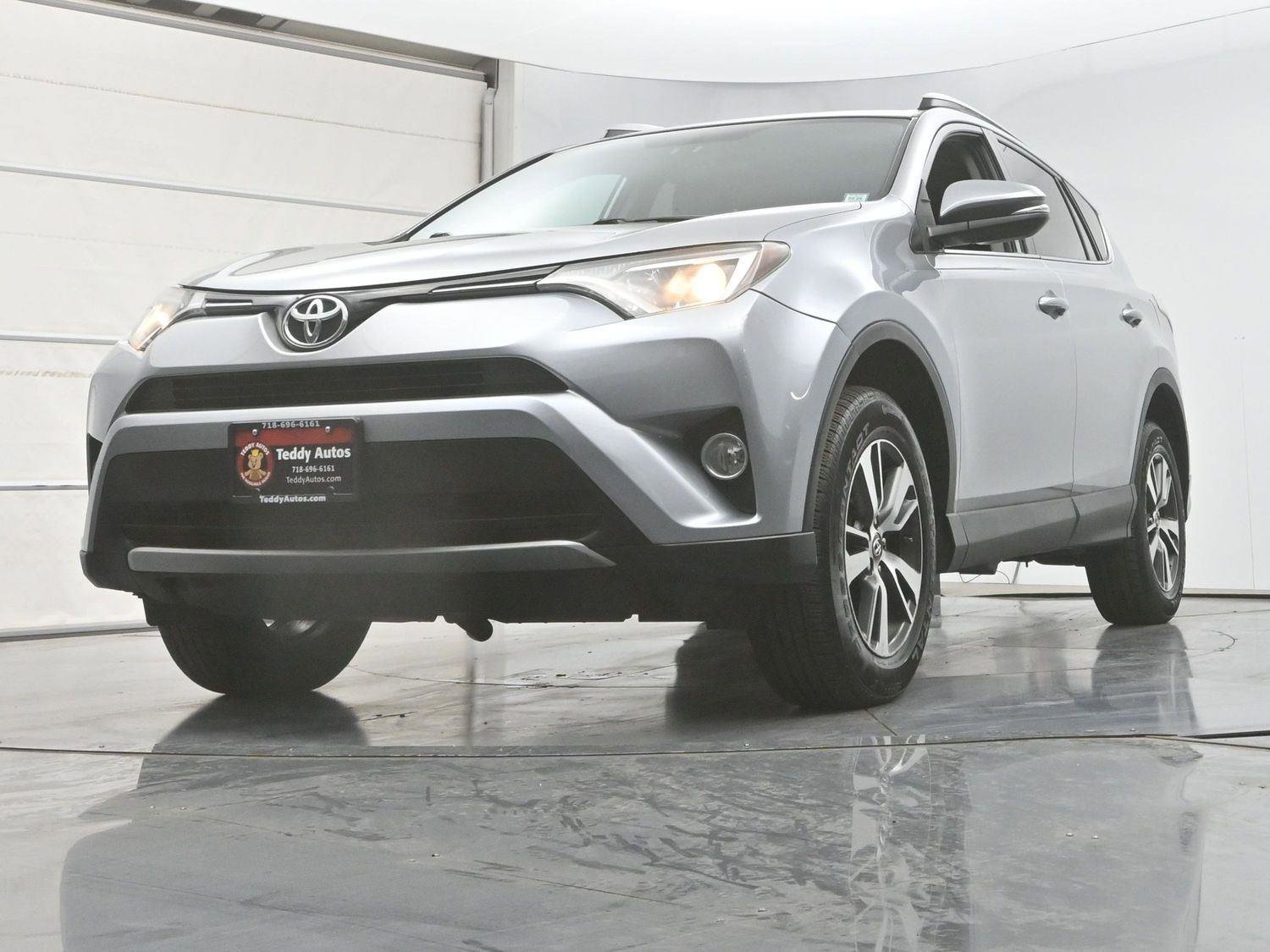 Used 2016 Toyota RAV4 XLE AWD/4WD image 28