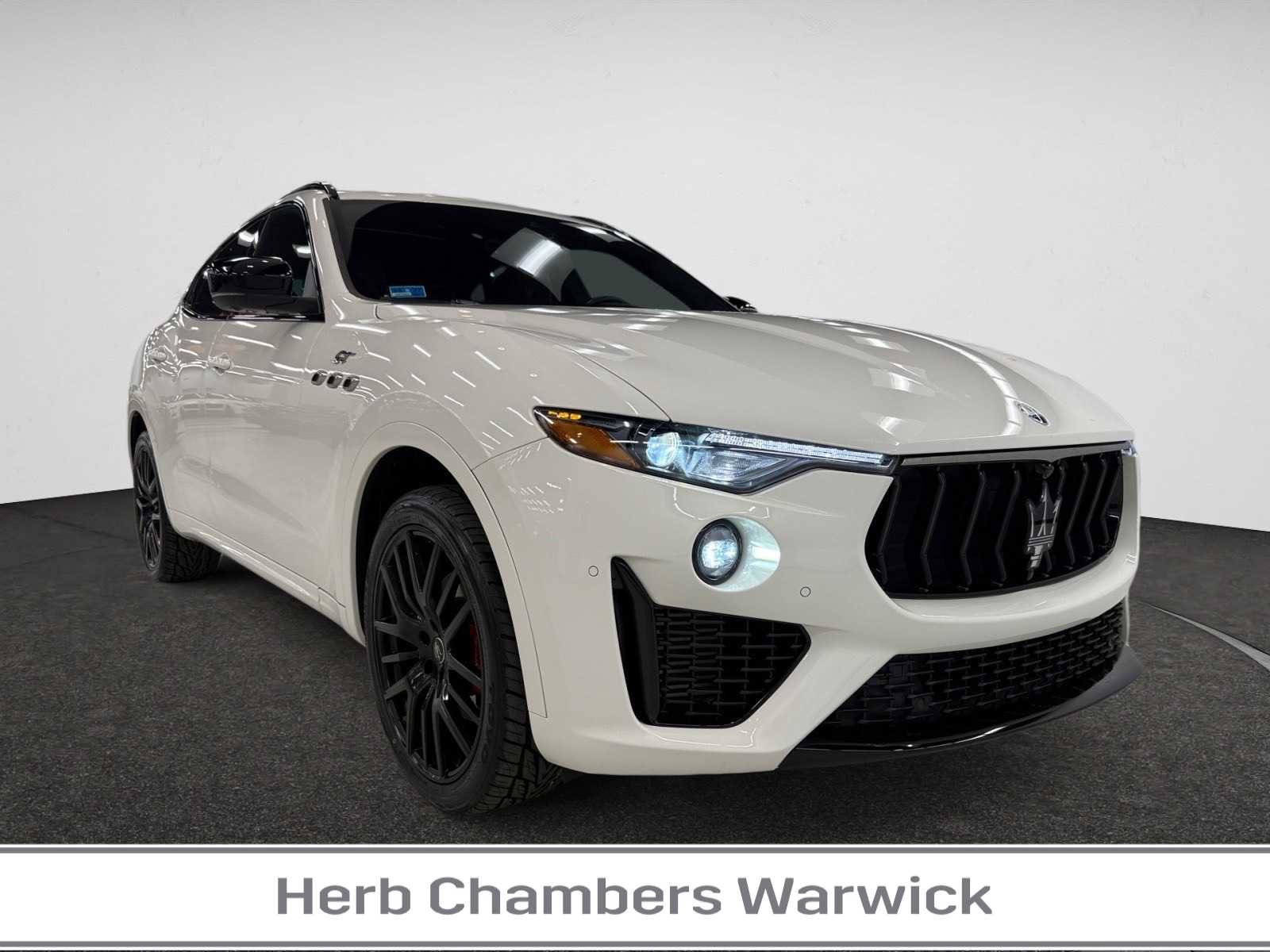 Used 2022 Maserati Levante GT image 1