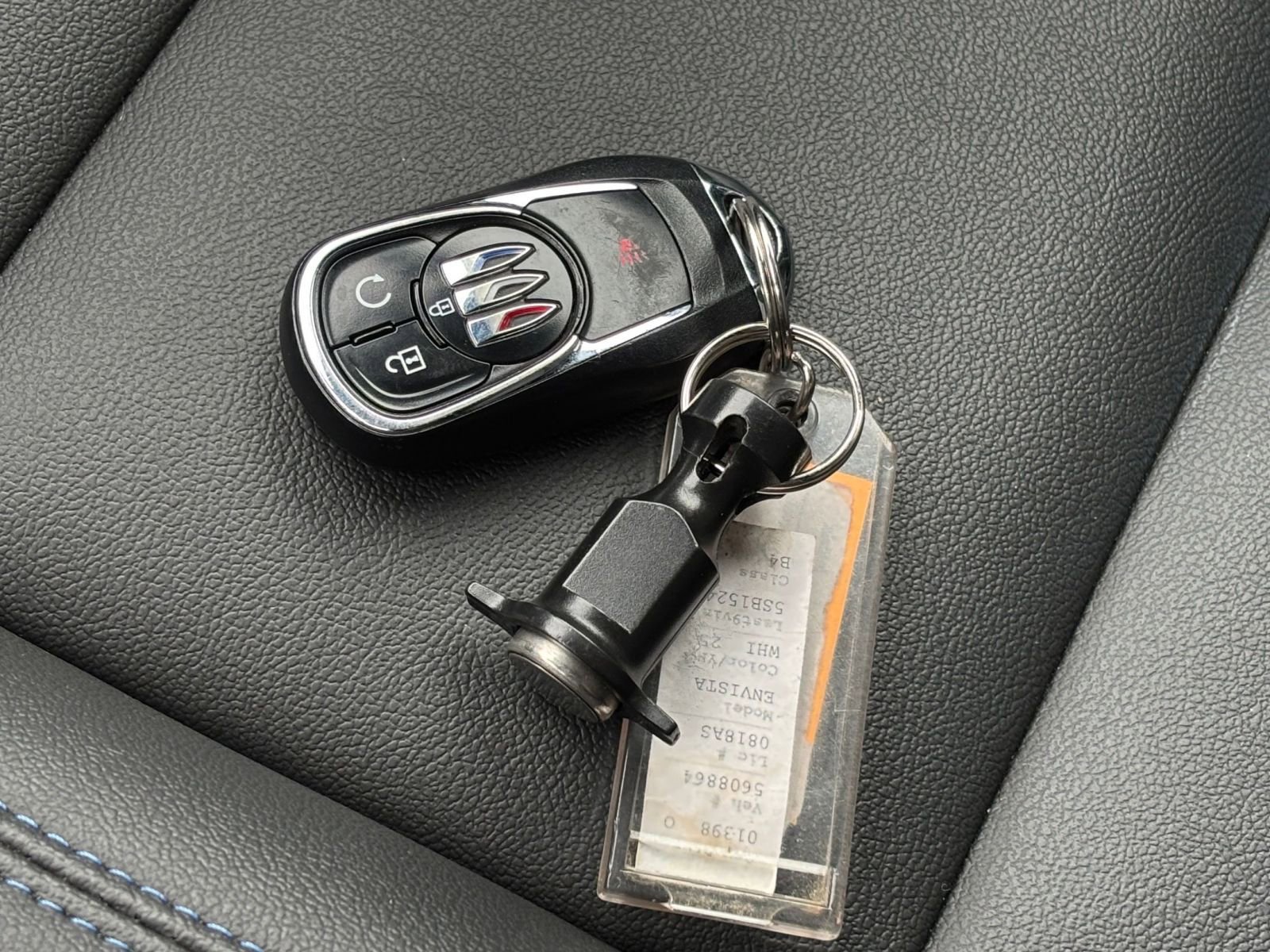 Used 2025 Buick Envista Sport Touring image 22