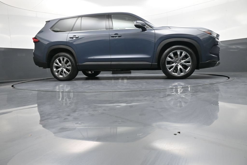 Certified 2024 Toyota Grand Highlander AWD image 30