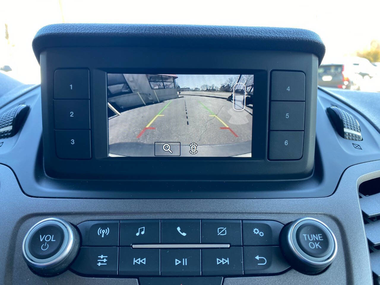 Used 2019 Ford Transit Connect XL image 16