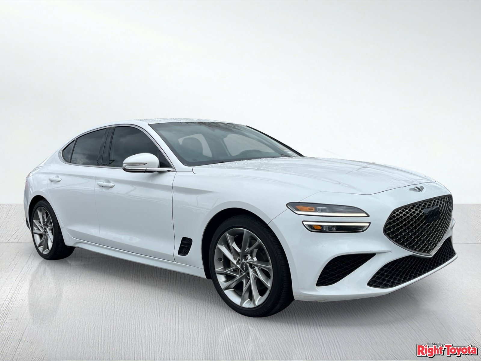 Used 2022 Genesis G70 2.0T RWD image 8