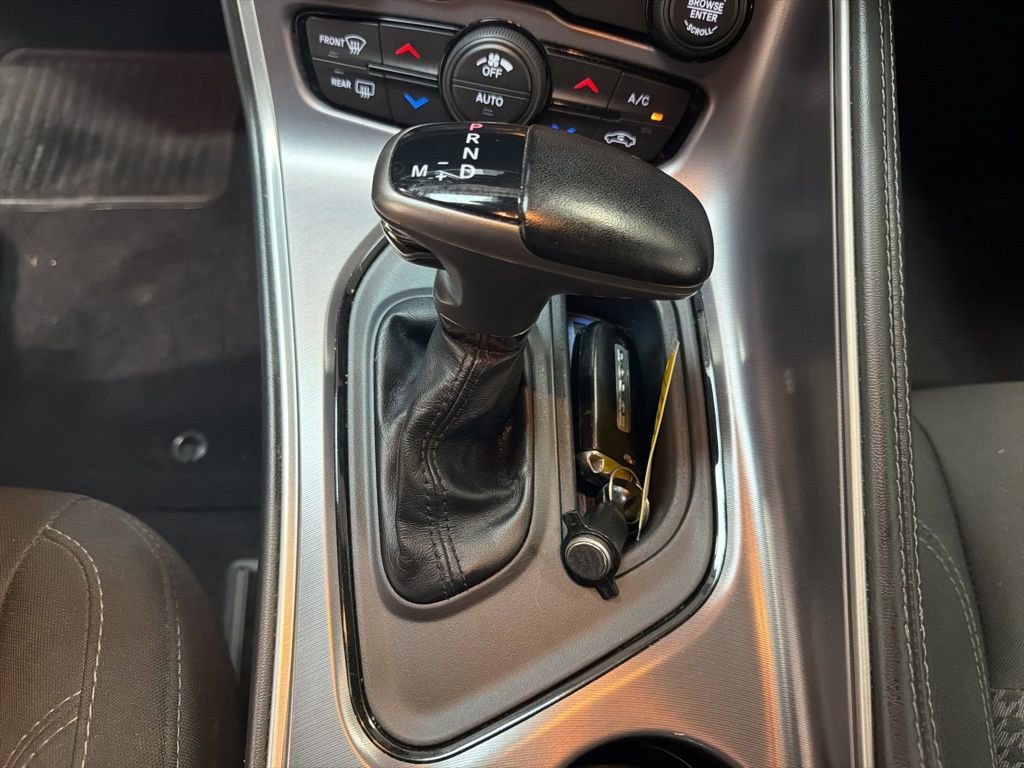 Used 2020 Dodge Challenger SXT RWD image 19
