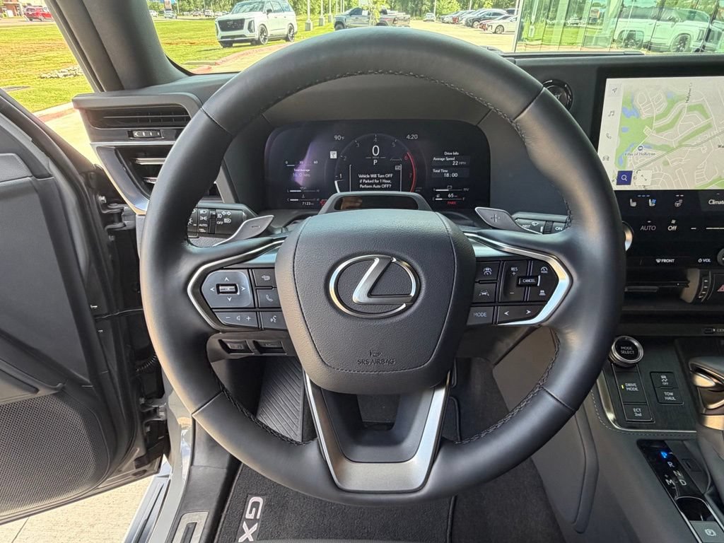 Used 2025 Lexus GX 550 w/ Cold Area Package AWD/4WD image 29