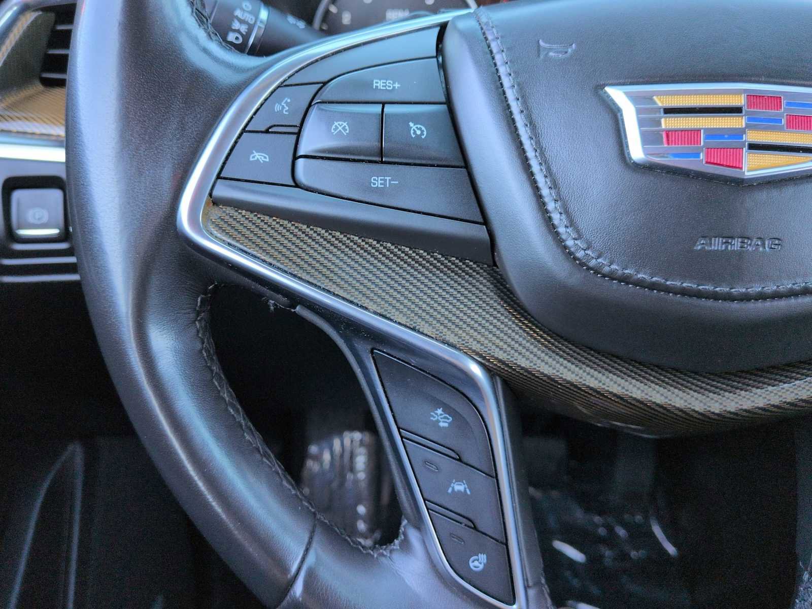 Used 2018 Cadillac XT5 Platinum w/ Driver Assist Package image 26