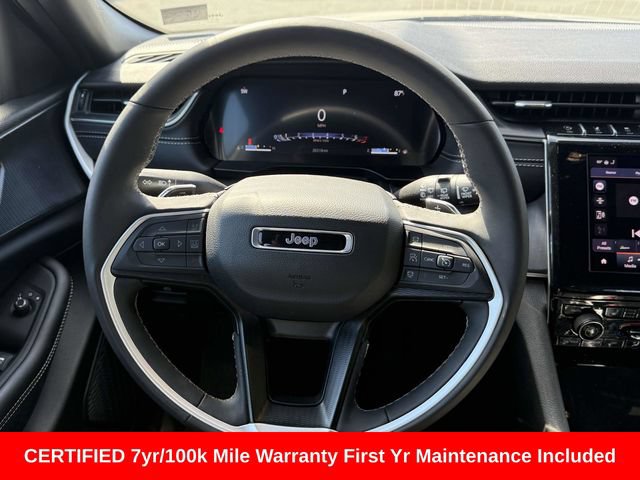 Certified 2025 Jeep Grand Cherokee Altitude AWD/4WD image 19