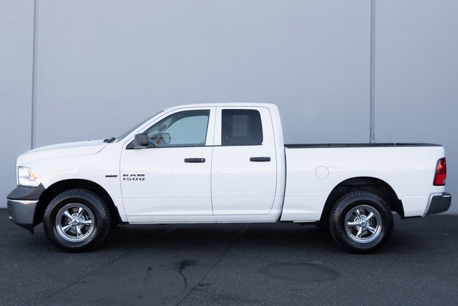 Used 2017 RAM 1500 Tradesman w/ Chrome Appearance Group image 21