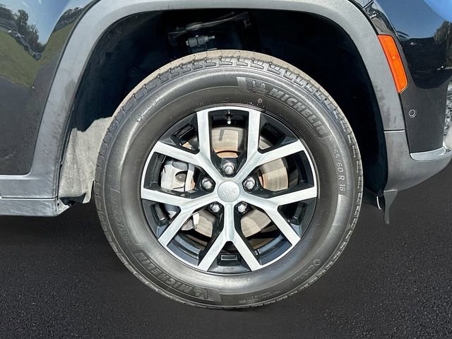 Used 2024 Jeep Grand Cherokee L Limited w/ Luxury Tech Group II image 33