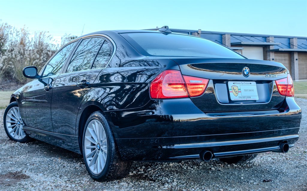 Used 2011 BMW 335i Sedan image 3