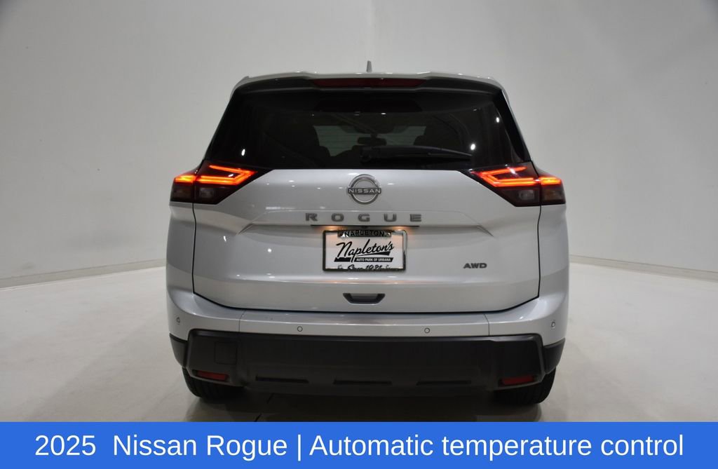Used 2025 Nissan Rogue SV AWD/4WD image 5
