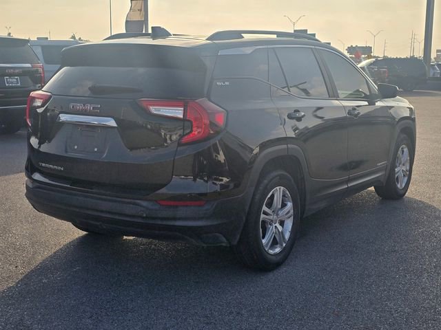 Used 2022 GMC Terrain SLE w/ Driver Convenience Package image 5