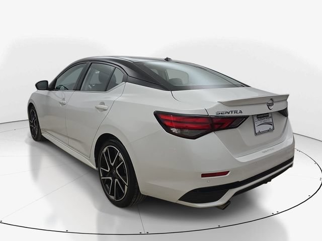 Used 2025 Nissan Sentra SR FWD image 8