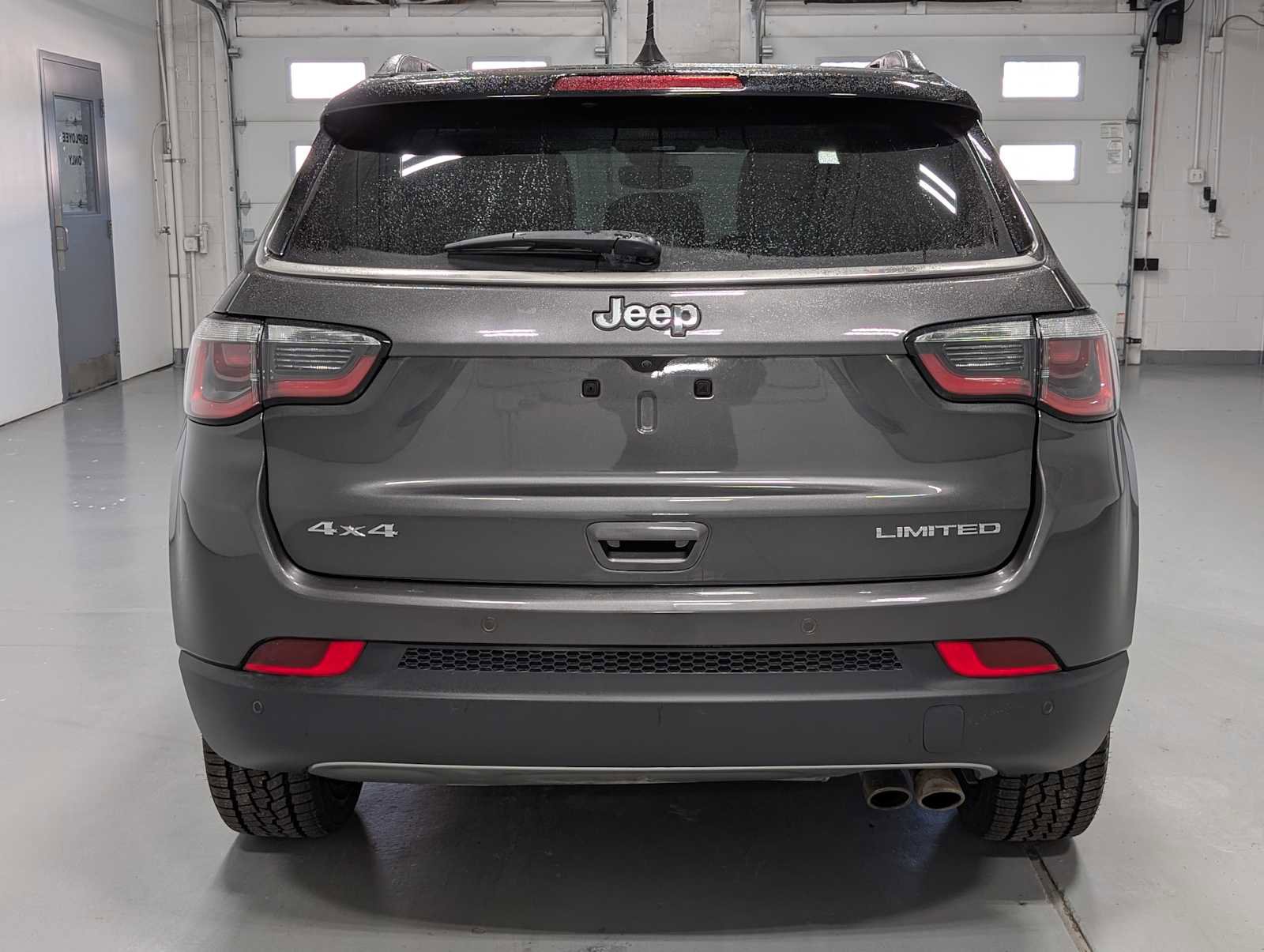 Used 2021 Jeep Compass Limited w/ Elite Exterior Group AWD/4WD image 9