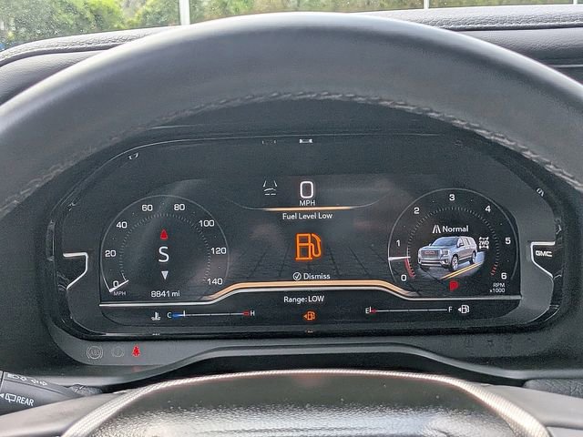 Used 2024 GMC Yukon XL Denali AWD/4WD image 29