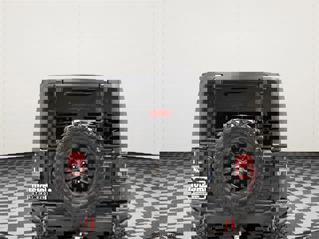 Used 2017 Jeep Wrangler Unlimited Sahara image 11