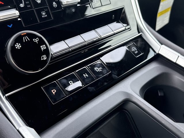 New 2026 Nissan Armada SL w/ Captain's Chari Seat Package image 15