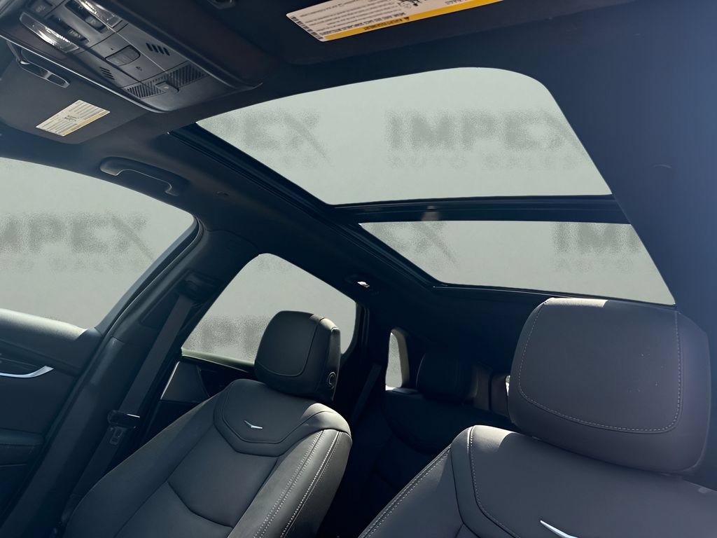 Used 2024 Cadillac XT5 Premium Luxury AWD/4WD image 8