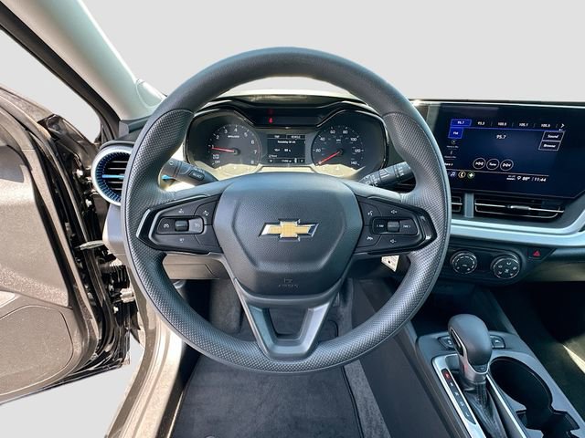 Used 2025 Chevrolet Trax LS FWD image 11