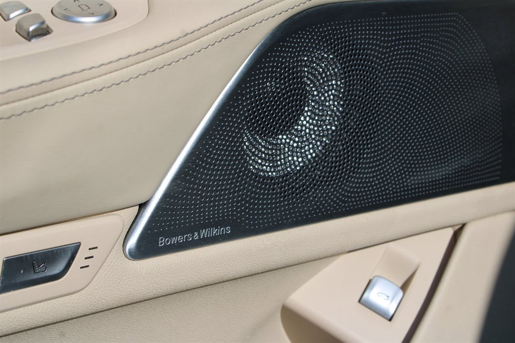 Used 2017 BMW 750i RWD image 37