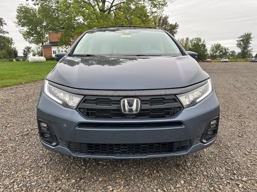 Used 2025 Honda Odyssey Elite image 2