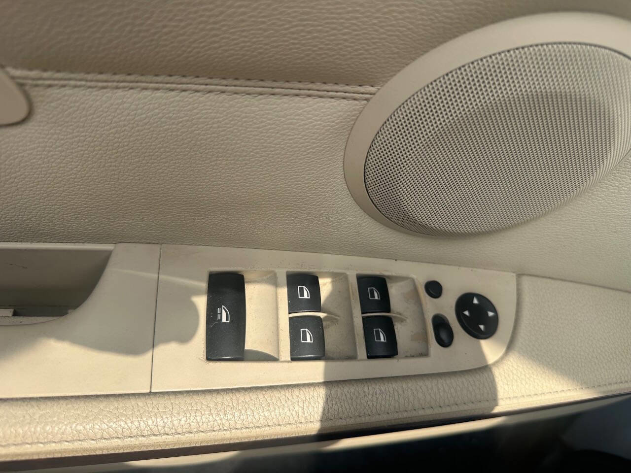 Used 2011 BMW 328i Convertible RWD image 21