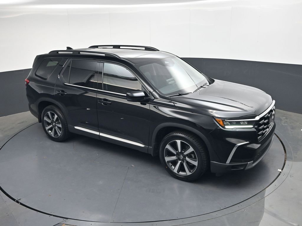 Used 2024 Honda Pilot Touring image 20