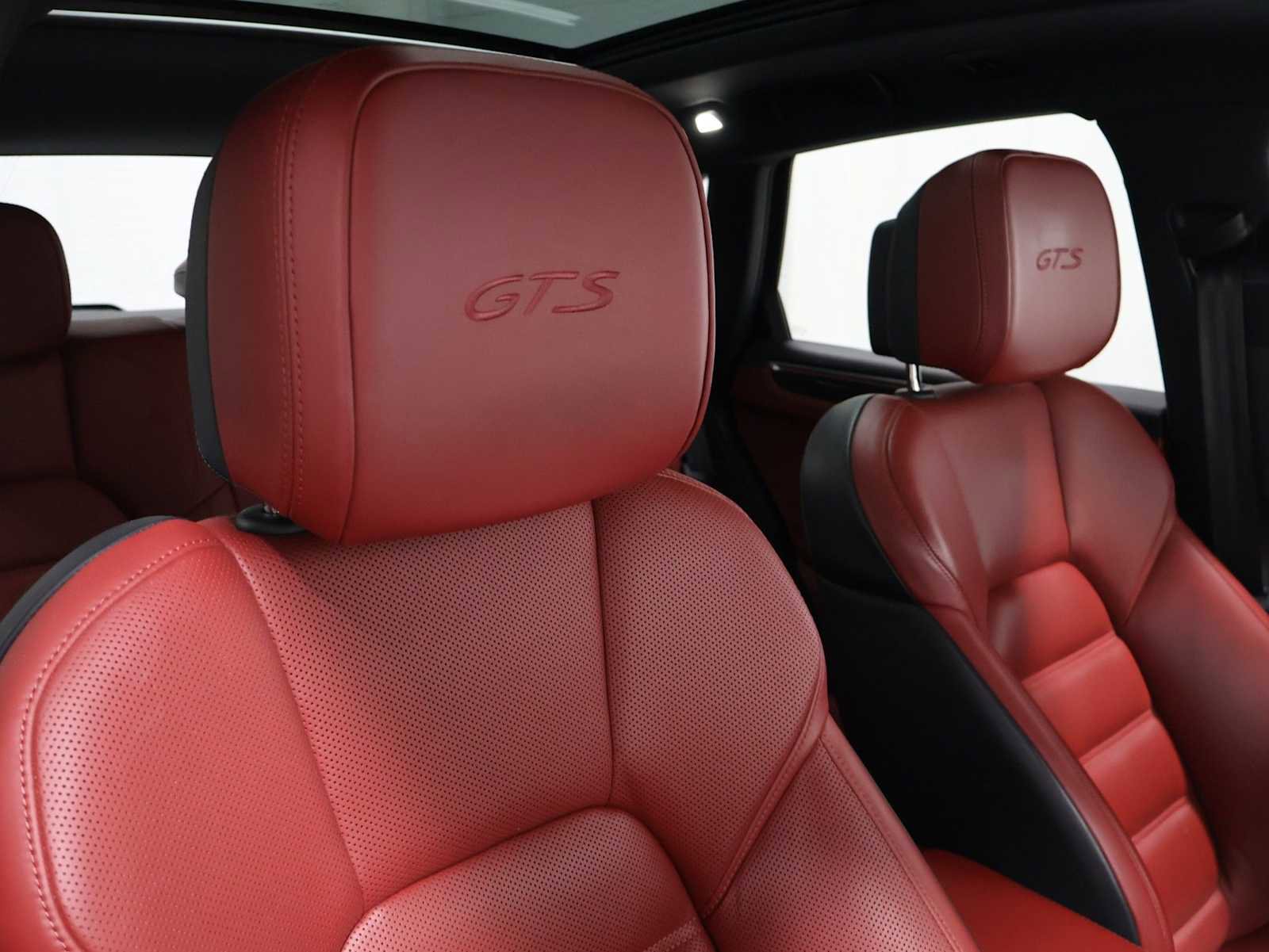 Certified 2023 Porsche Macan GTS AWD/4WD image 22
