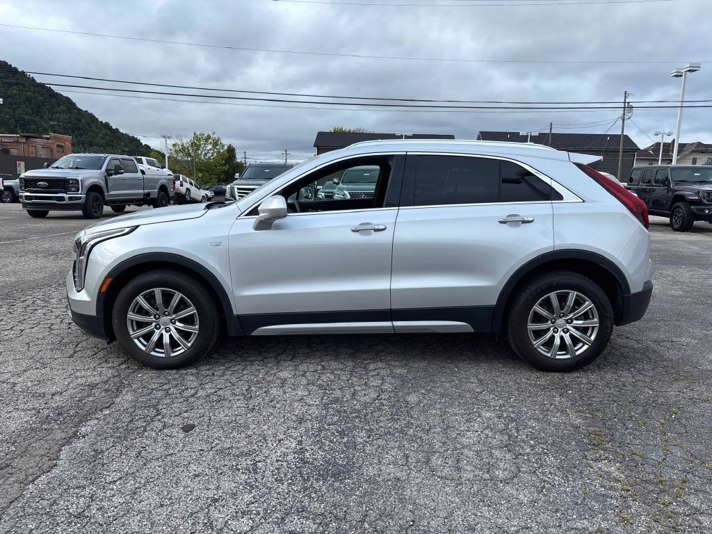 Used 2020 Cadillac XT4 Premium Luxury AWD/4WD image 2
