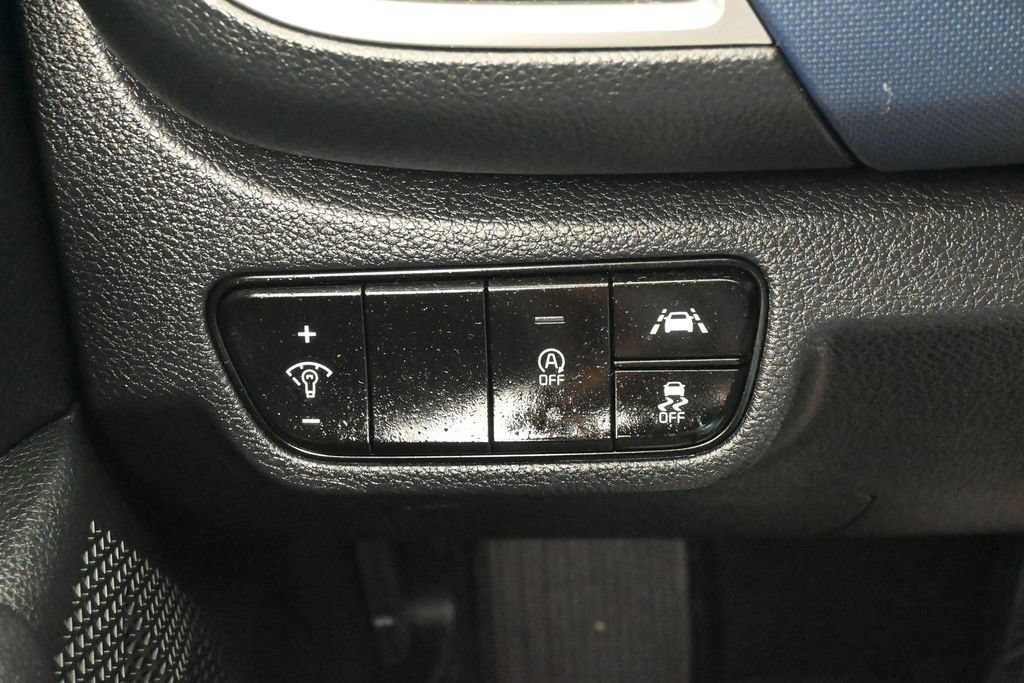 Used 2021 Kia Seltos S FWD image 16