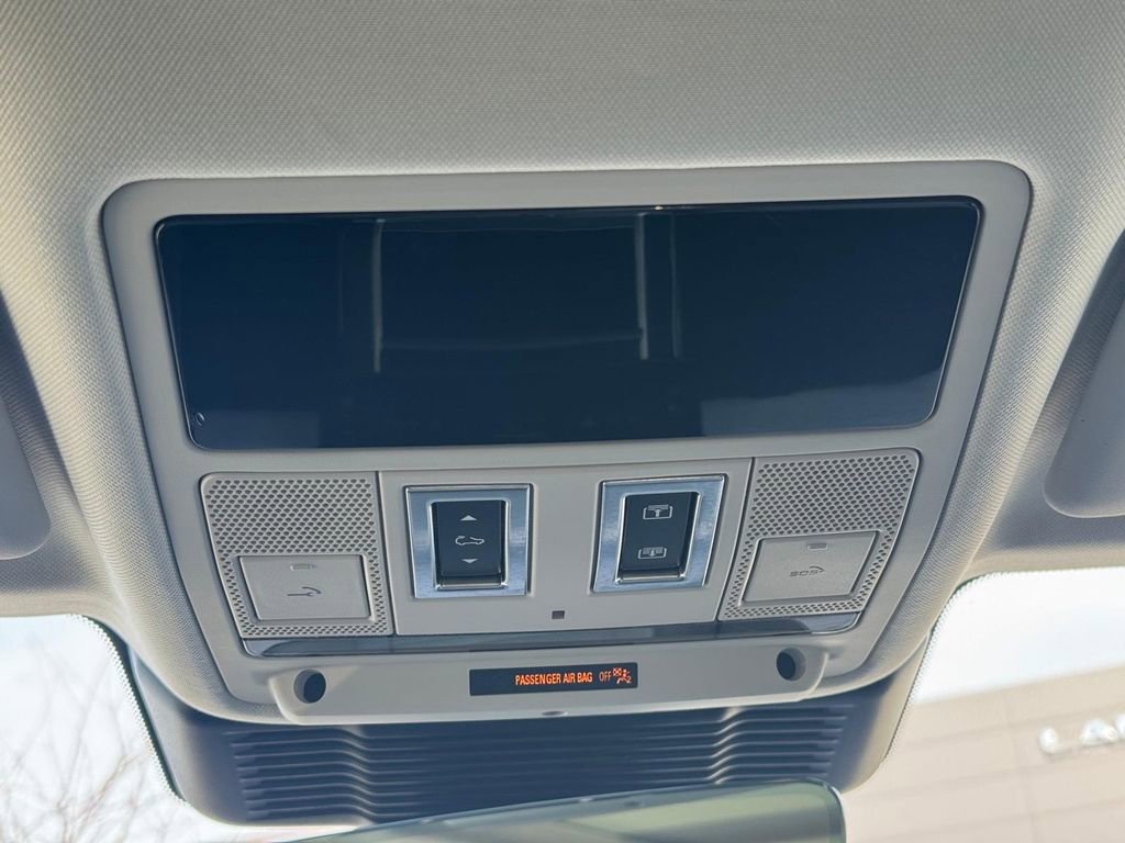 Used 2024 Land Rover Range Rover Evoque Dynamic SE image 15