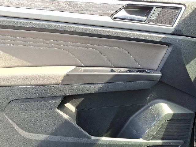 Used 2023 Volkswagen Atlas Cross Sport SE AWD/4WD image 12