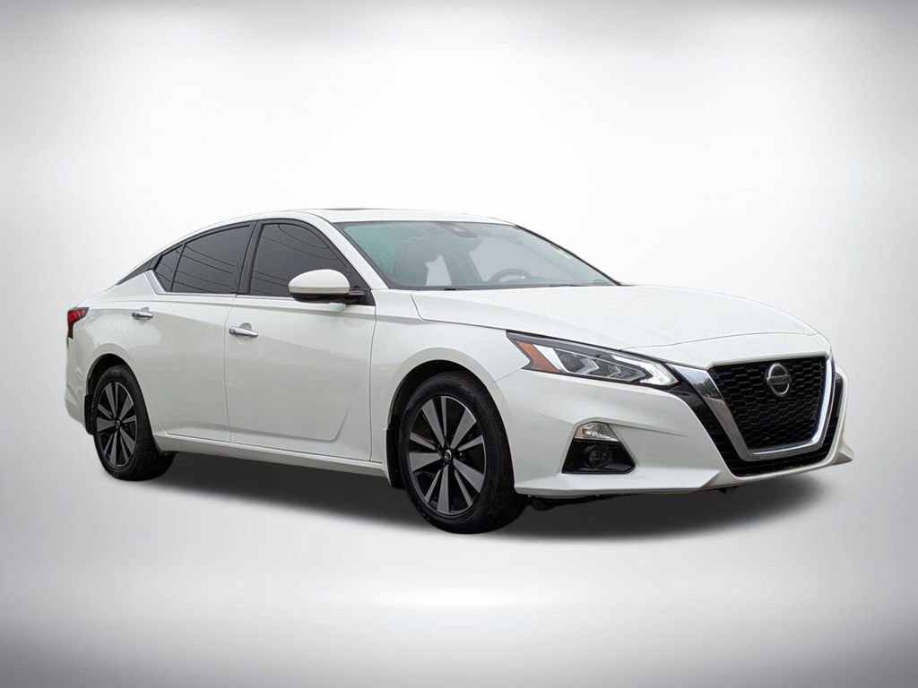 Used 2022 Nissan Altima 2.5 SL image 2