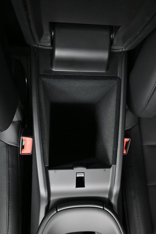 New 2026 Porsche Macan 4S Electric image 25