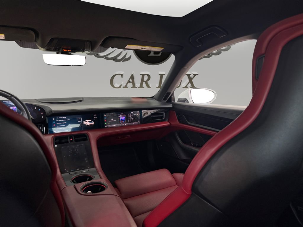 Used 2020 Porsche Taycan 4S image 29