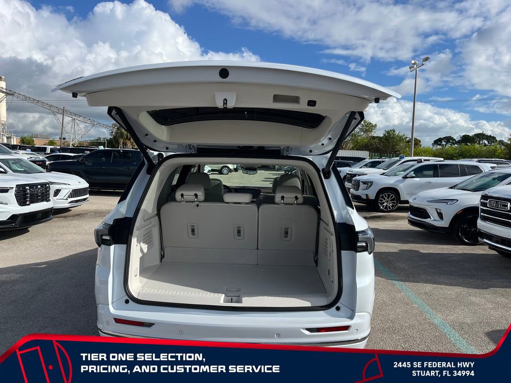 New 2026 Buick Enclave Avenir w/ Super Cruise Package FWD image 10