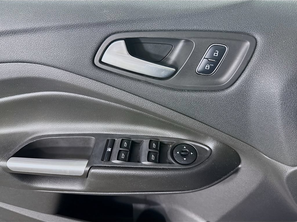 Used 2018 Ford Escape SE w/ Ford Safe & Smart Package FWD image 20