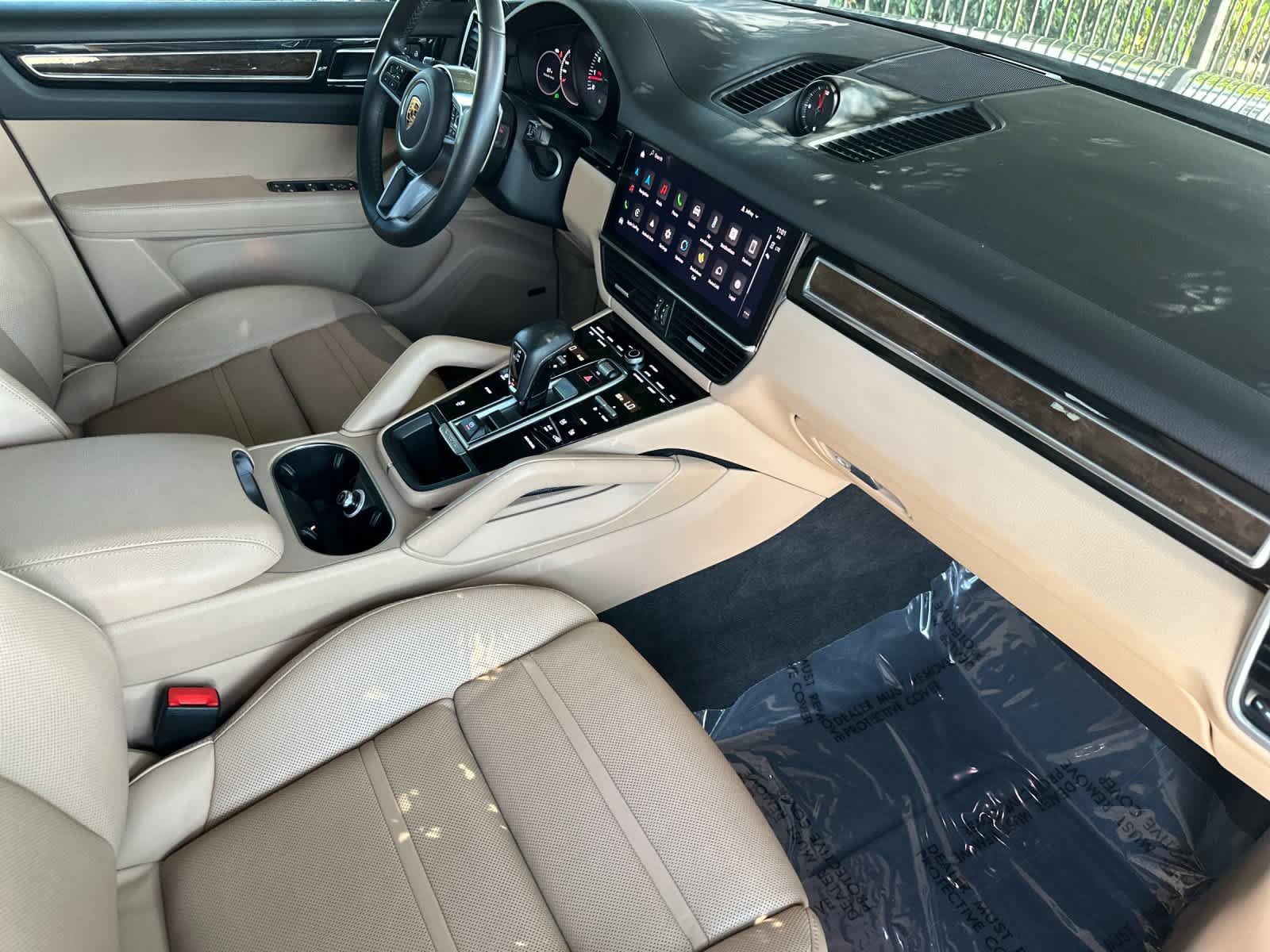 Certified 2023 Porsche Cayenne AWD/4WD image 17