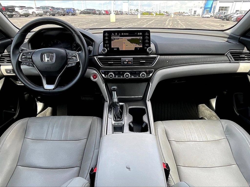 Certified 2018 Honda Accord Touring image 9