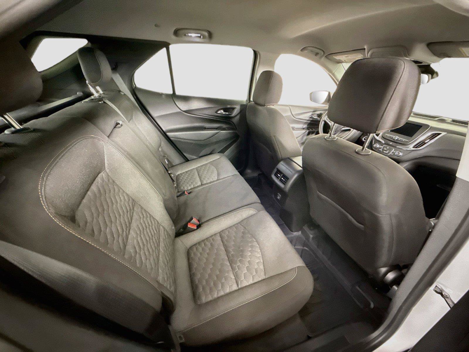 Used 2020 Chevrolet Equinox LT w/ LPO, Floor Liner Package AWD/4WD image 17