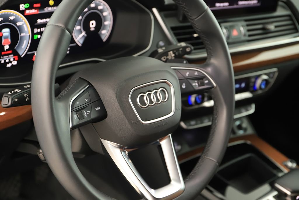 Certified 2022 Audi Q5 e Premium w/ Convenience Package image 15