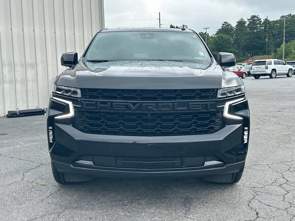 Used 2023 Chevrolet Suburban RST w/ Sport Performance Package AWD/4WD image 3